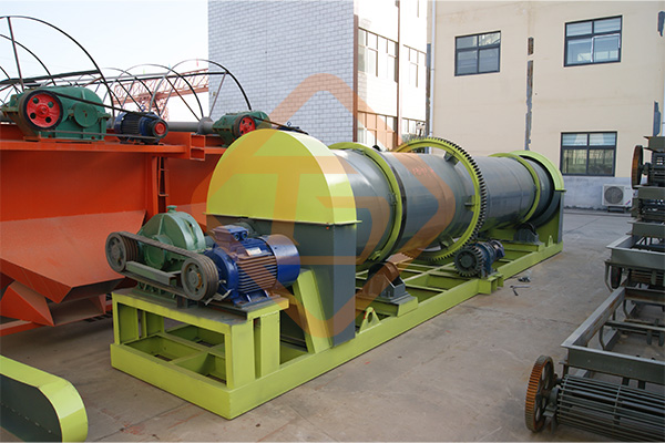 攪齒造粒機3_meitu_1.jpg 攪齒造粒機3_meitu_1.jpg