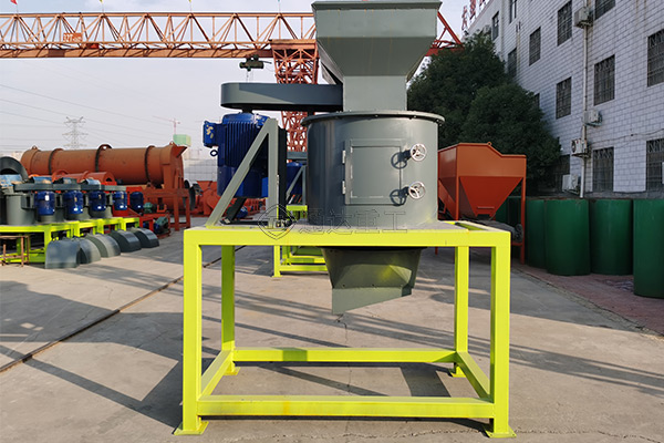 小型立式有機(jī)肥粉碎機(jī)