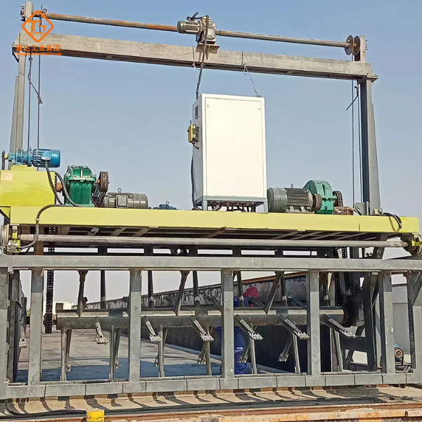 槽式翻堆機4.jpg 槽式翻堆機4.jpg