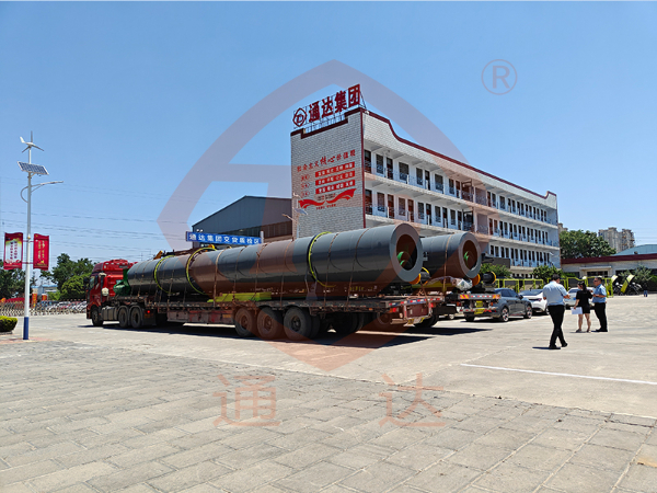 信陽2萬噸顆粒有機肥生產線發貨2.jpg 信陽2萬噸顆粒有機肥生產線發貨2.jpg