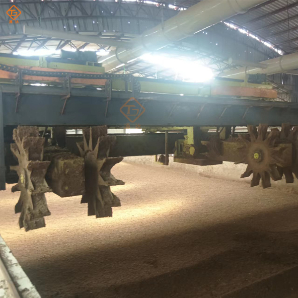 輪盤翻堆機7.jpg 輪盤翻堆機7.jpg